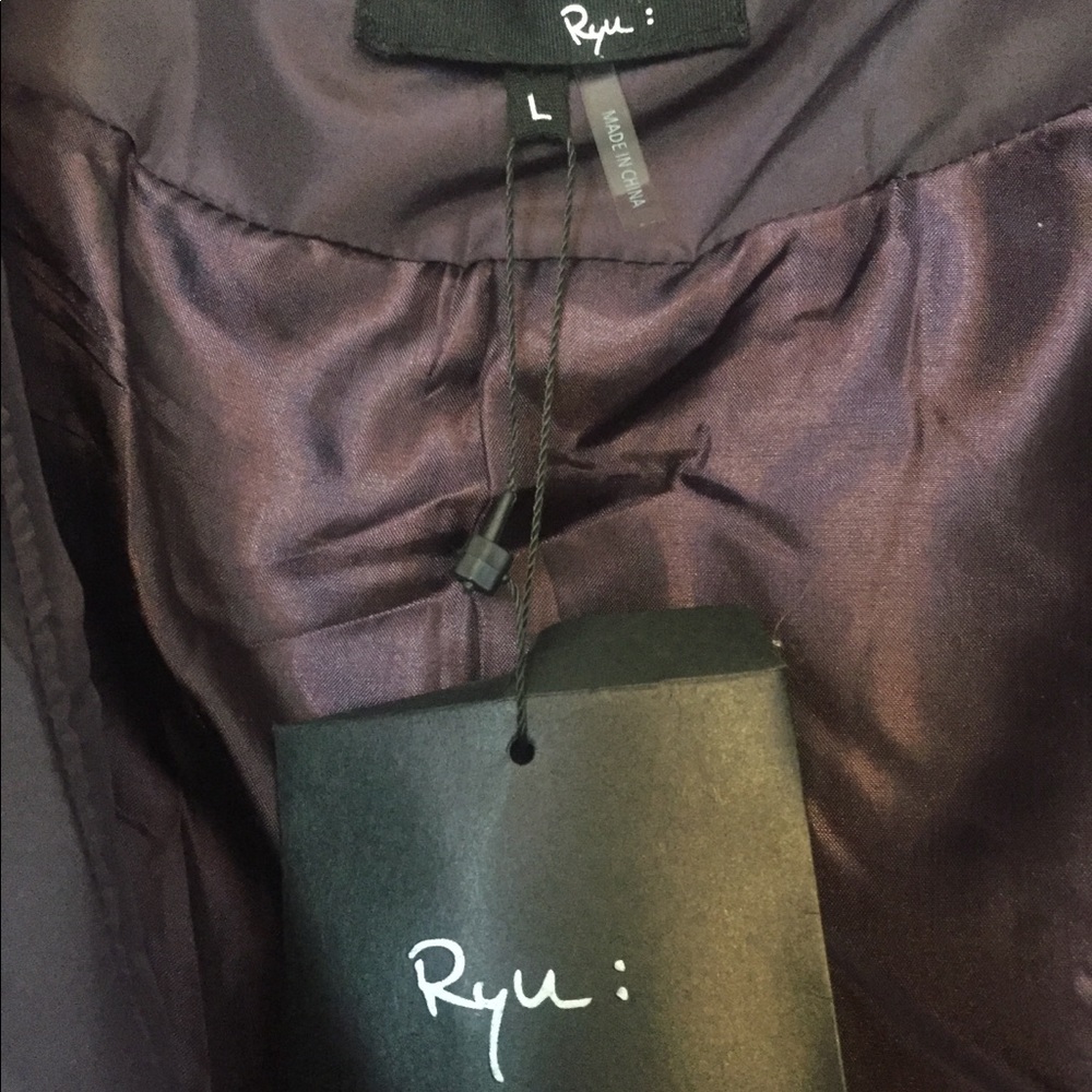 NWT Ryu Ruffle Trench - Picture 3 of 7